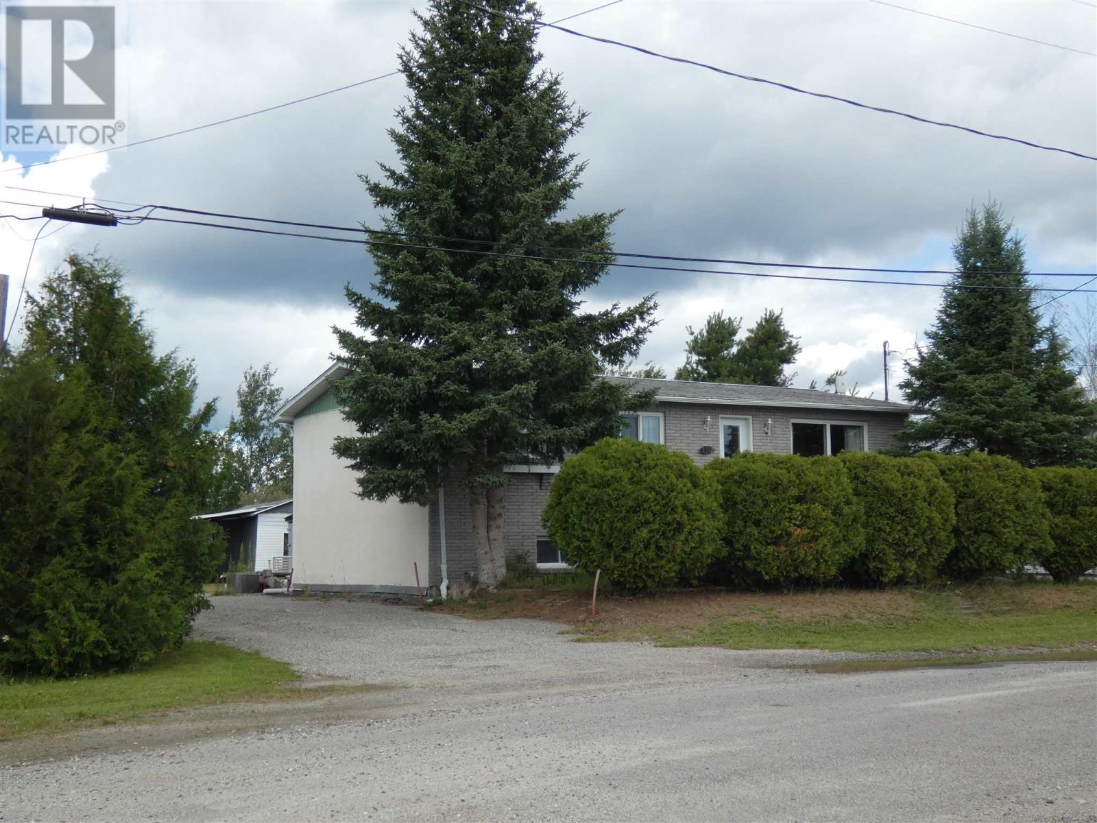 212 Third Ave Nw, Geraldton, Ontario  P0T 1M0 - Photo 1 - TB232268