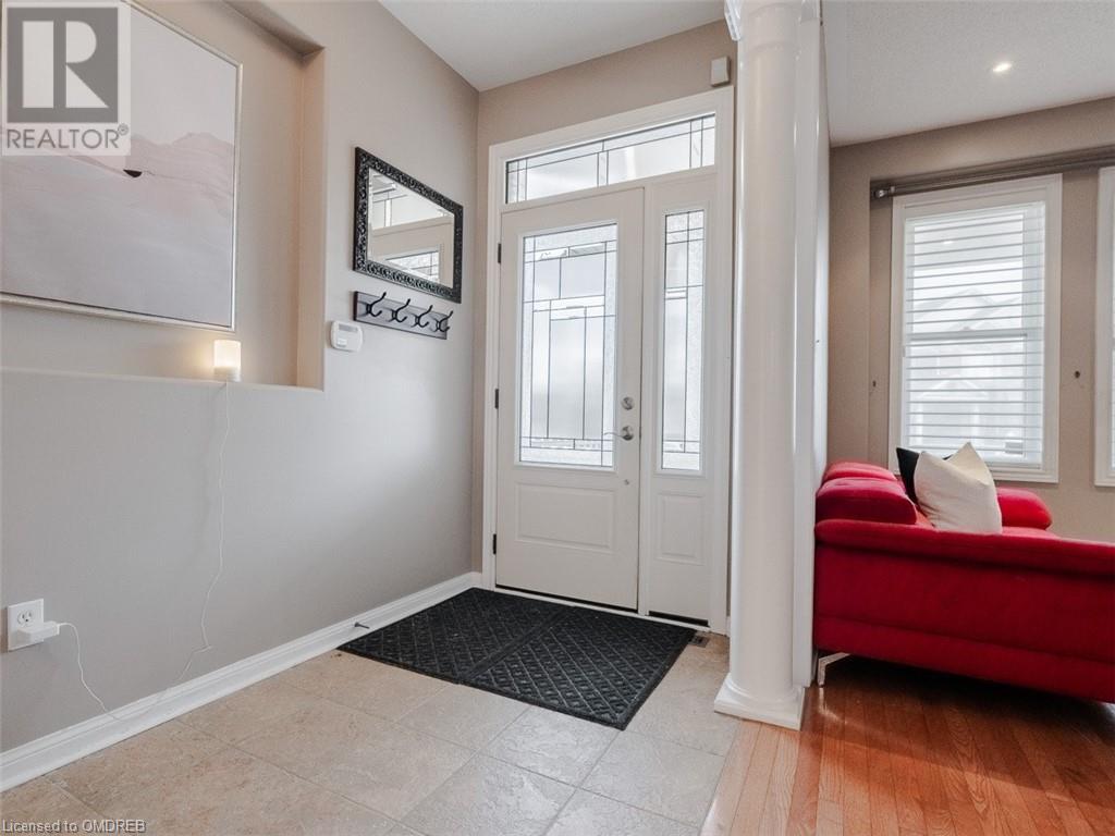 1607 Arthurs Way, Milton, Ontario  L9T 6C9 - Photo 5 - 40539493