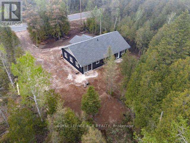 581 Pike Bay Rd, Northern Bruce Peninsula, Ontario  N0H 1W0 - Photo 10 - X8063472