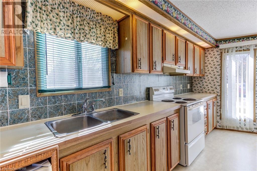 3075 Mary Street Unit# 11, Fordwich, Ontario  N0G 1V0 - Photo 8 - 40538892