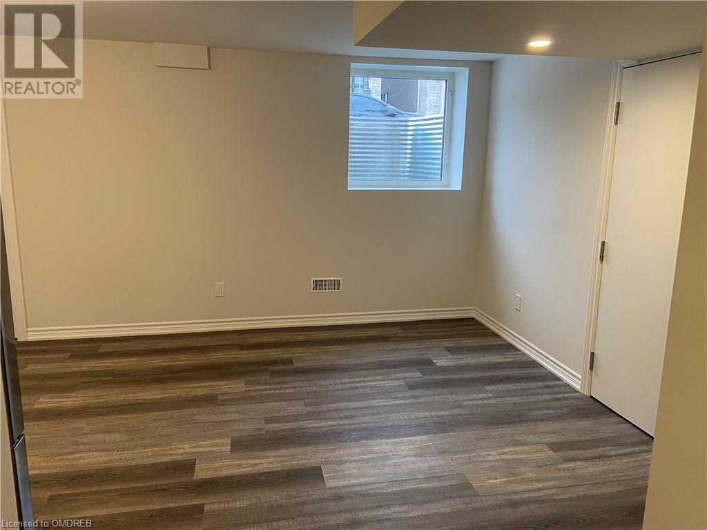 1449 Everest Crescent Unit# Lower Level, Oakville, Ontario  L6H 3S4 - Photo 11 - 40540214