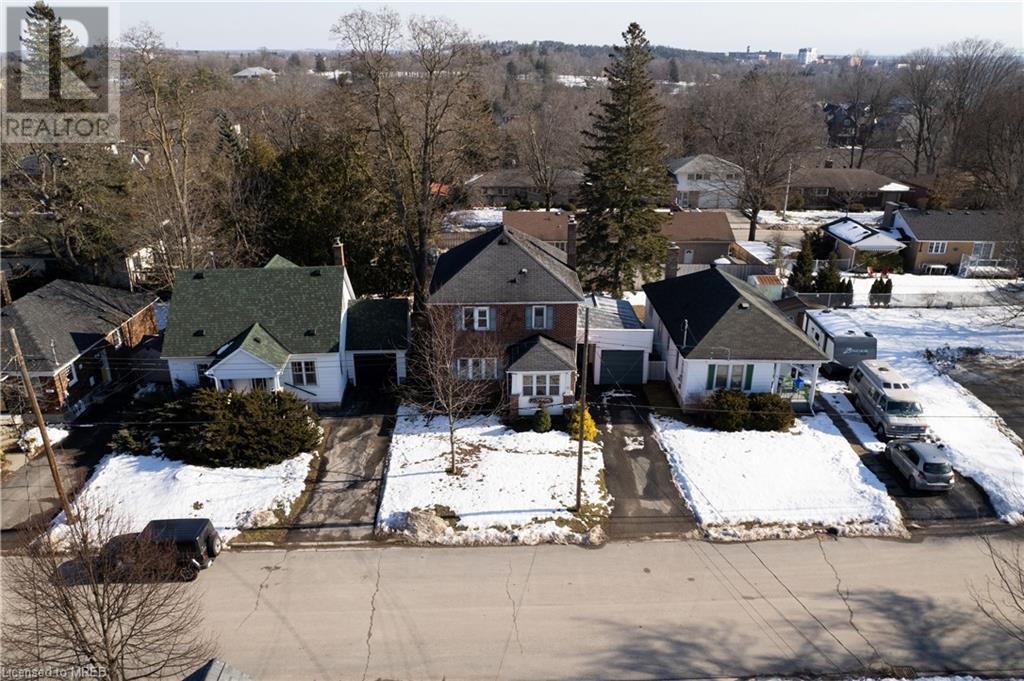16 Conger Street, Peterborough, Ontario  K9H 4Y6 - Photo 2 - 40540607