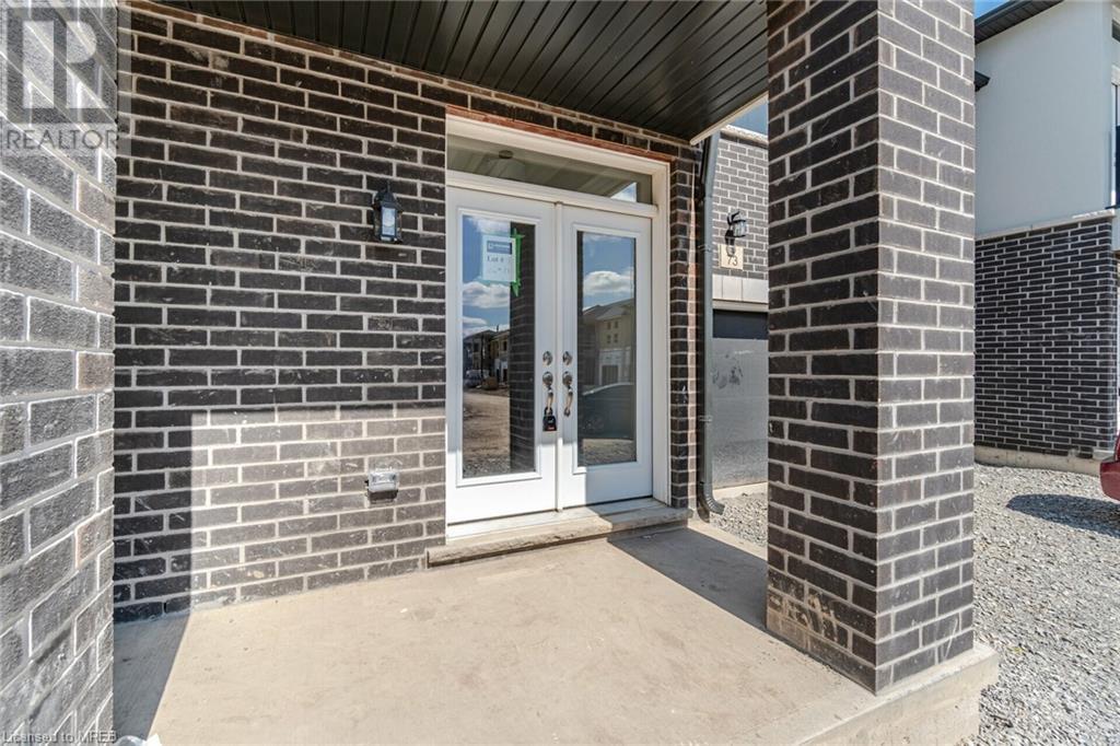 73 Renfrew Trail, Welland, Ontario  L3C 0K2 - Photo 3 - 40539558