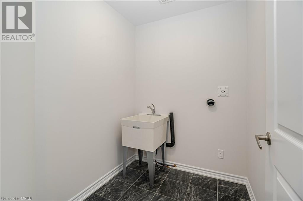 73 Renfrew Trail, Welland, Ontario  L3C 0K2 - Photo 37 - 40539558