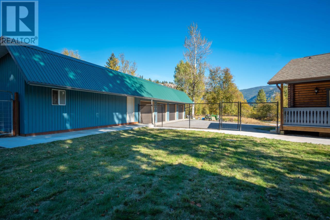 340 SAHLSTROM ROAD Castlegar