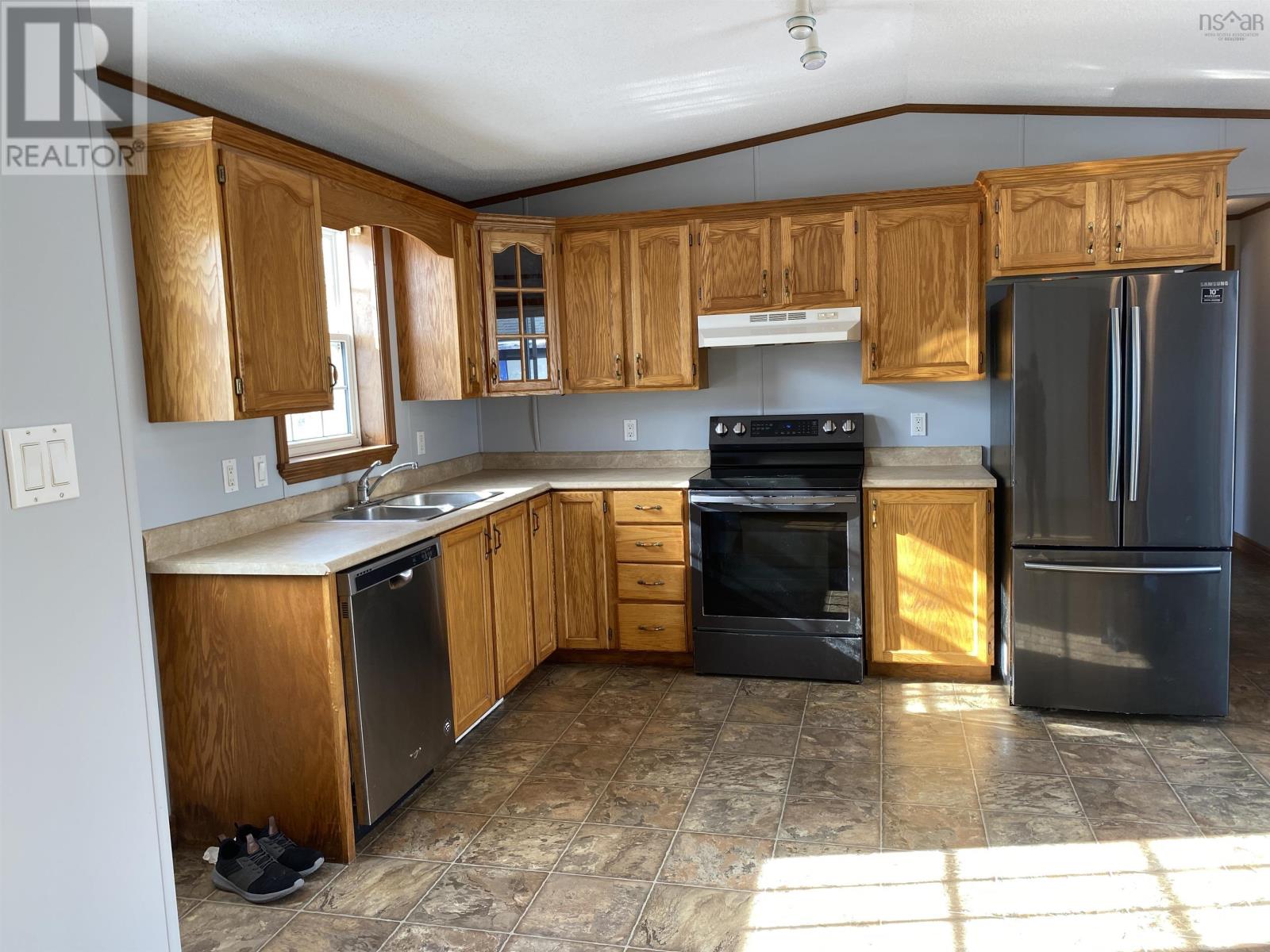 3 Rays Trailer Court Road, Shearwater, Nova Scotia  B0J 3A0 - Photo 4 - 202402642