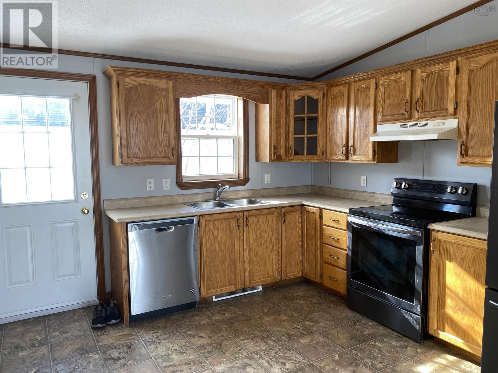 3 Rays Trailer Court Road, Shearwater, Nova Scotia  B0J 3A0 - Photo 5 - 202402642
