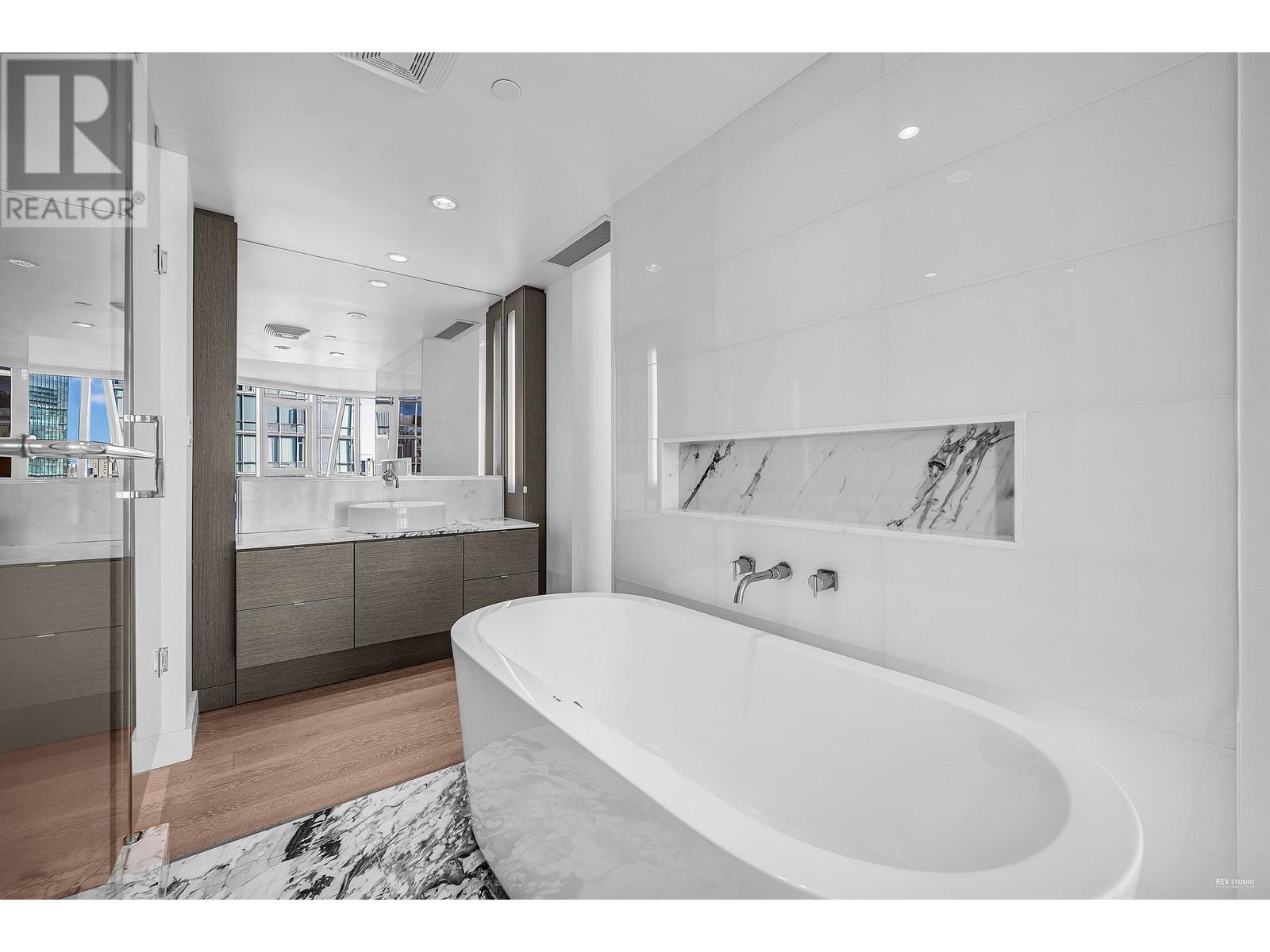 1801 1499 W Pender Street, Vancouver, British Columbia  V6G 0A7 - Photo 18 - R2849373