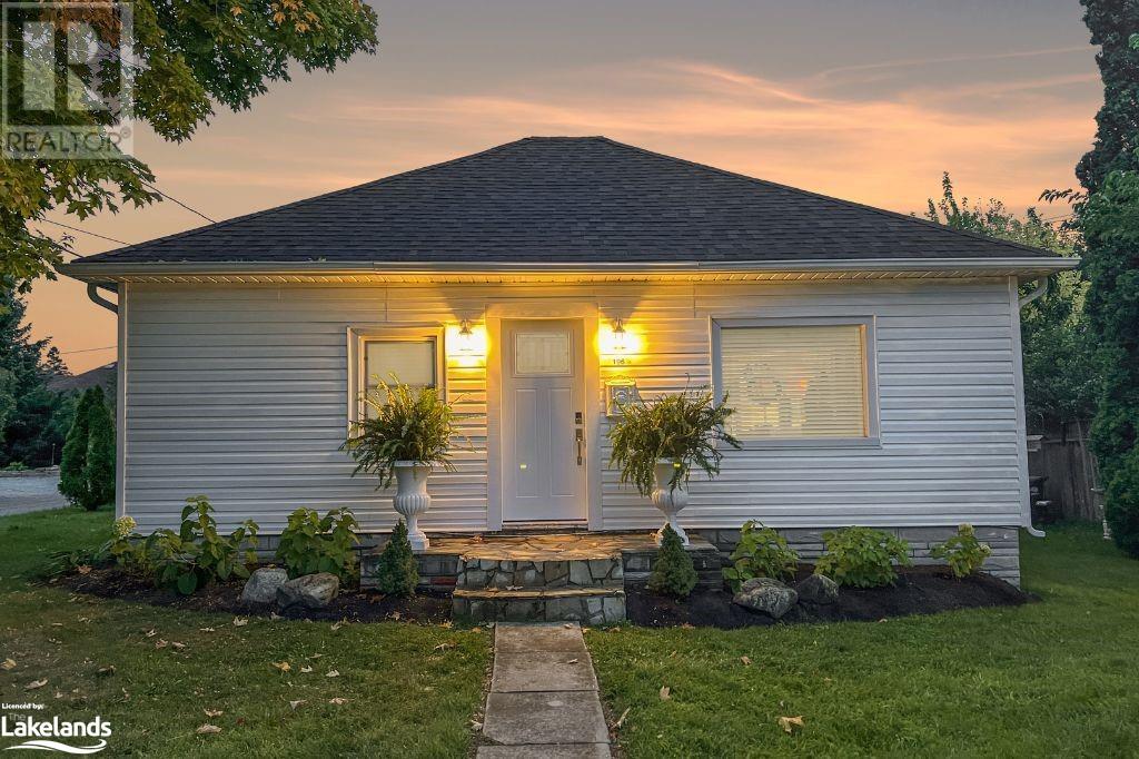 196 Simcoe Street, Collingwood, Ontario  L9Y 1H9 - Photo 2 - 40540796