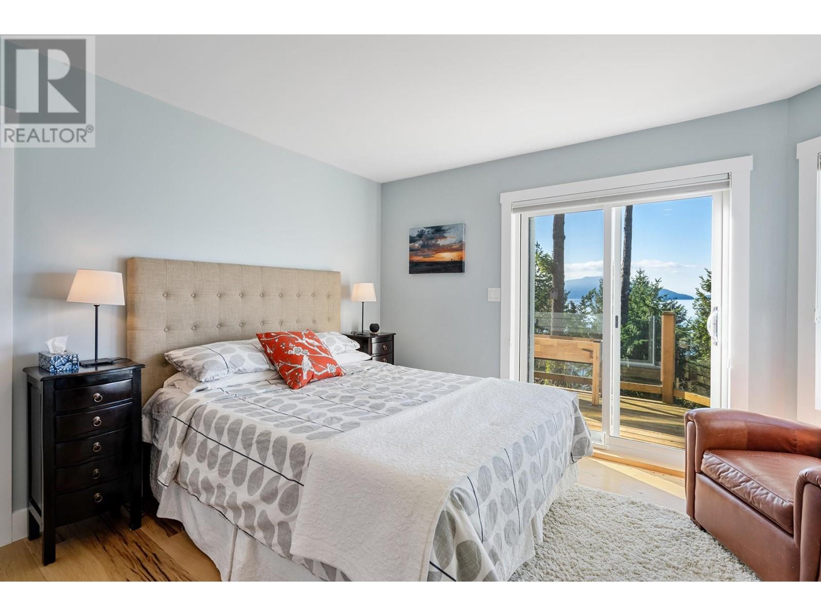 70 Sweetwater Place, Lions Bay, British Columbia  V0N 2E0 - Photo 18 - R2849376