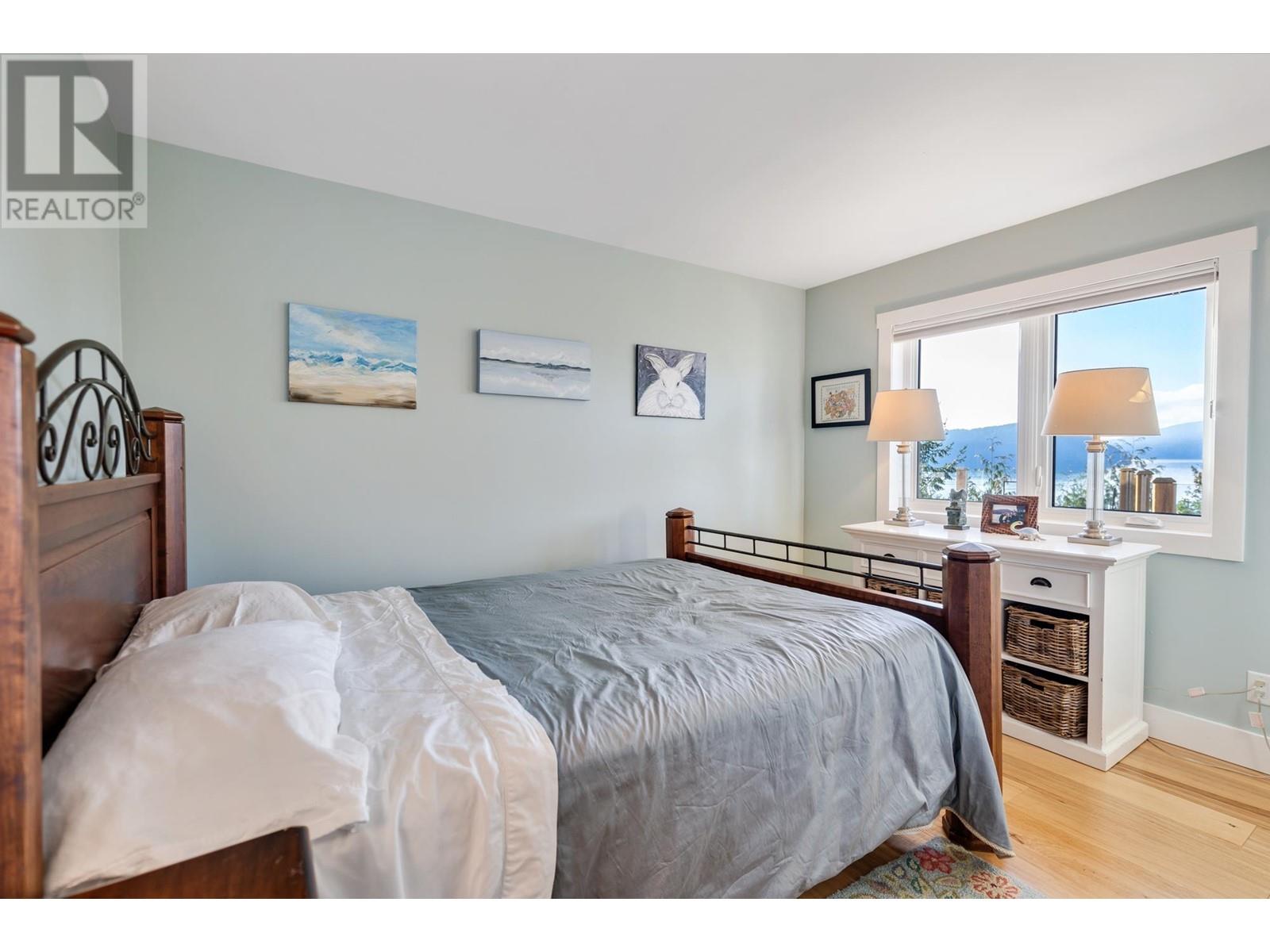 70 Sweetwater Place, Lions Bay, British Columbia  V0N 2E0 - Photo 20 - R2849376