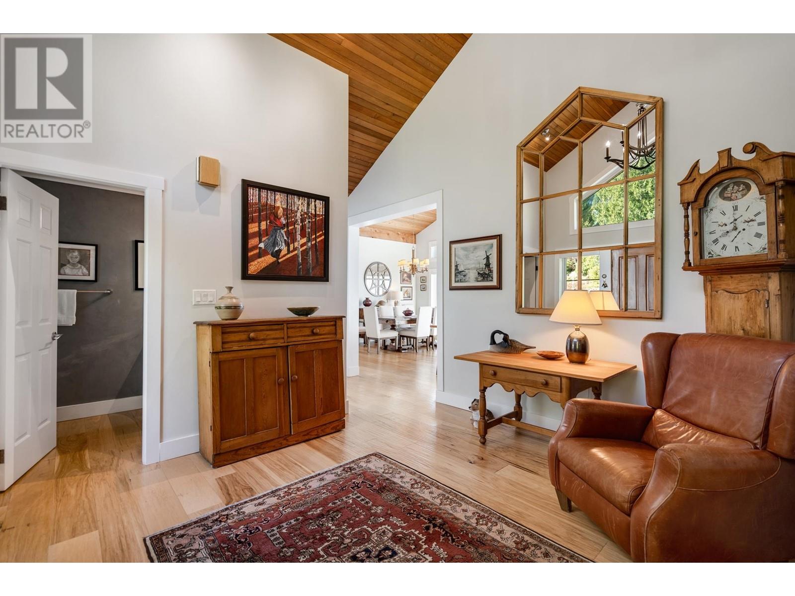 70 Sweetwater Place, Lions Bay, British Columbia  V0N 2E0 - Photo 24 - R2849376