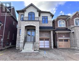 47 BLOOMFIELD CRES