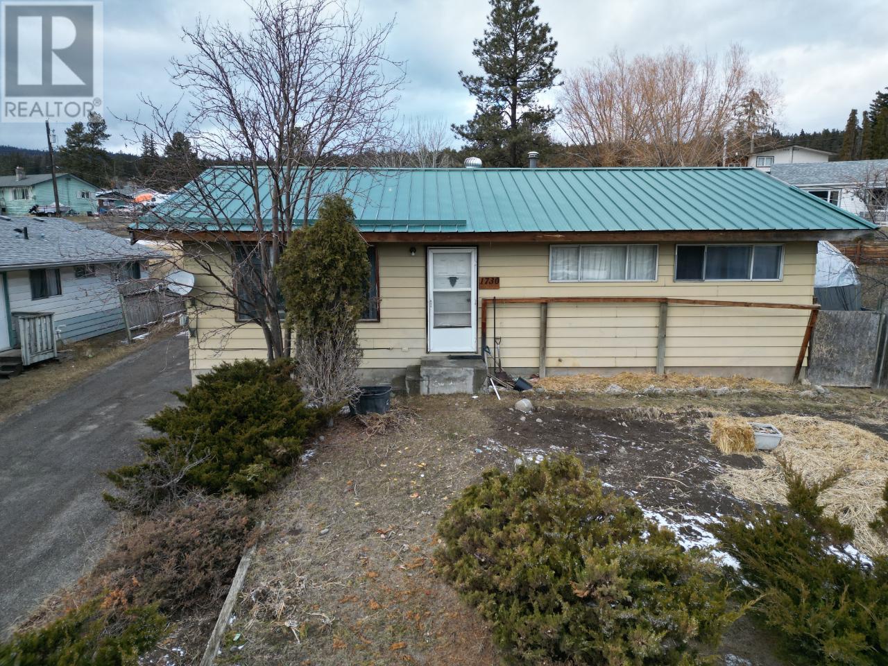 1730 FRONTAGE ROAD, clinton, British Columbia