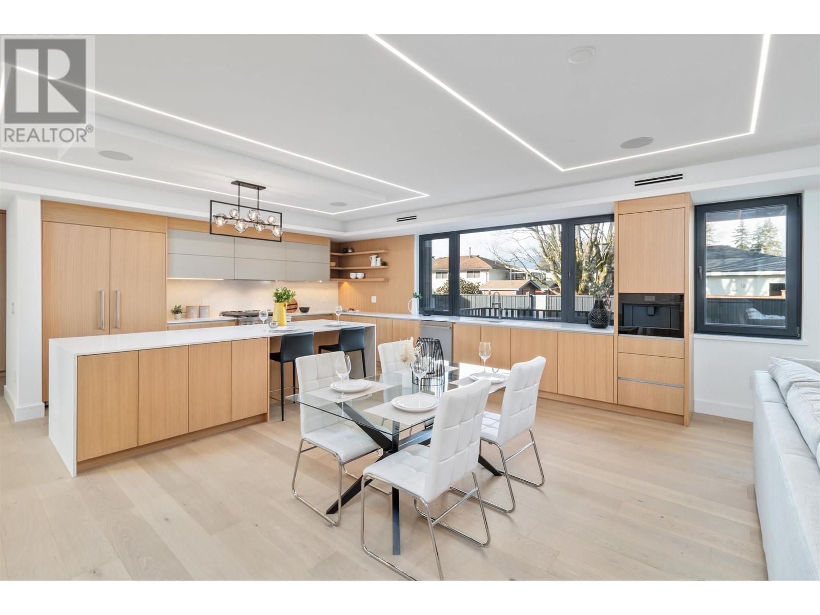 813 Regan Avenue, Coquitlam, British Columbia  V3J 3A7 - Photo 5 - R2849459