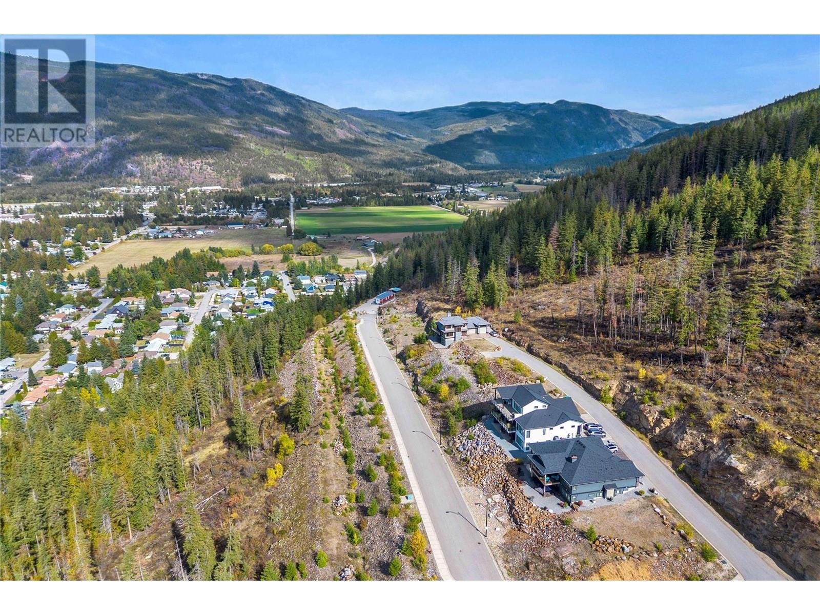 279 Bayview Drive Sicamous