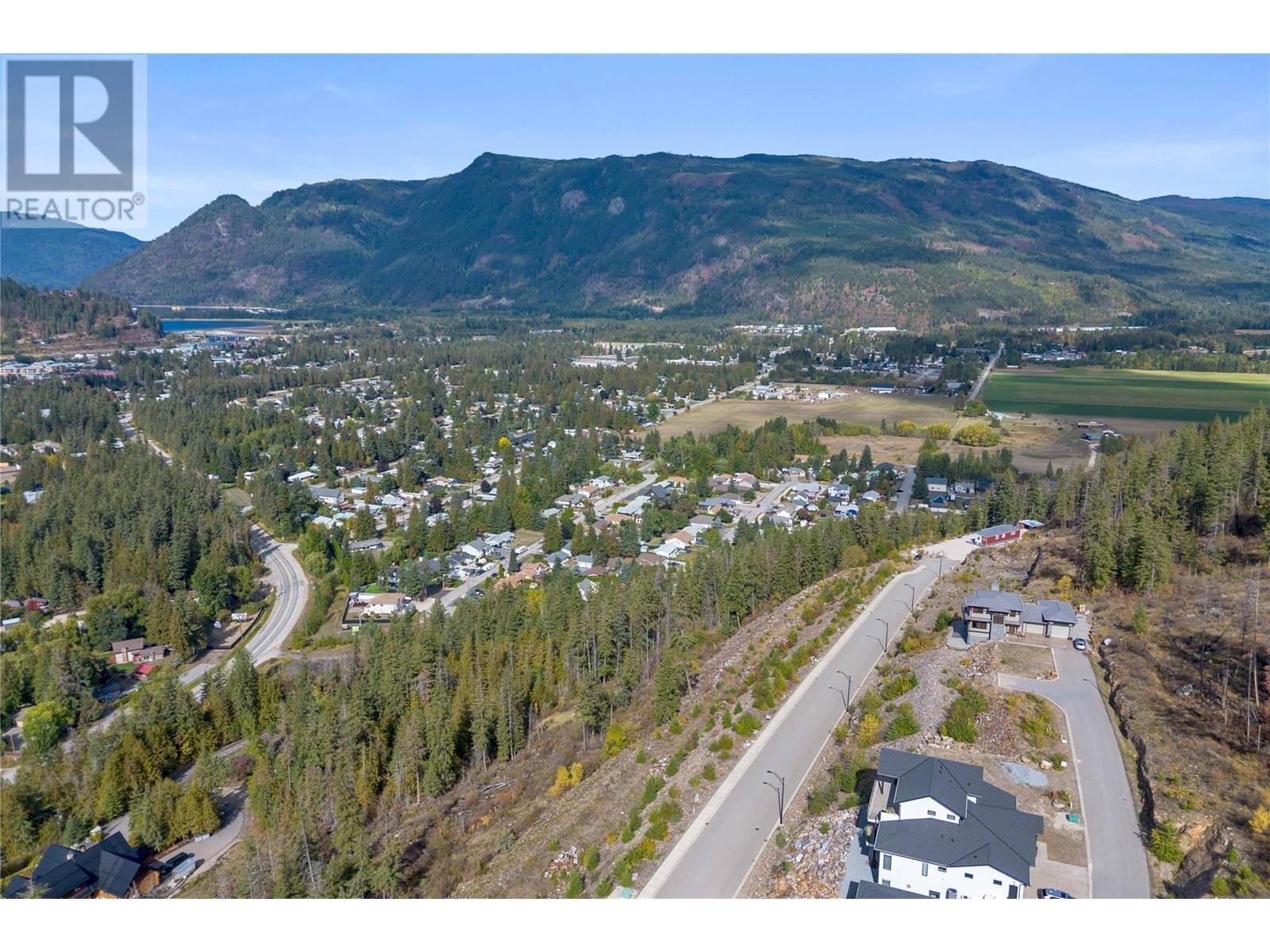 287 Bayview Drive Sicamous