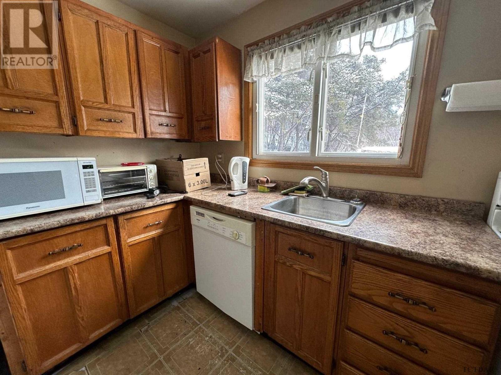 233 Georgina St, Matachewan, Ontario  P0K 1M0 - Photo 10 - TM240276