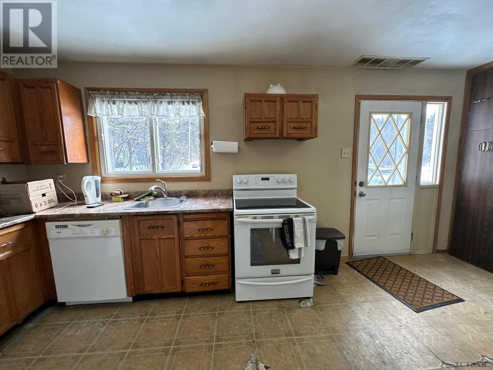 233 Georgina St, Matachewan, Ontario  P0K 1M0 - Photo 7 - TM240276