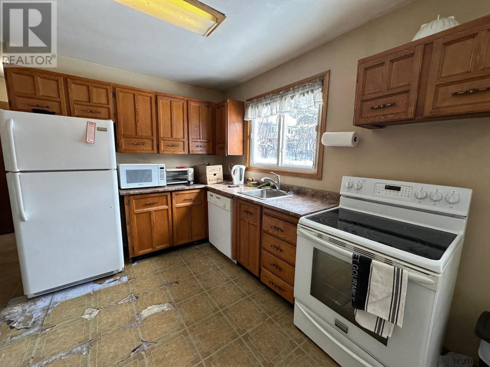233 Georgina St, Matachewan, Ontario  P0K 1M0 - Photo 9 - TM240276