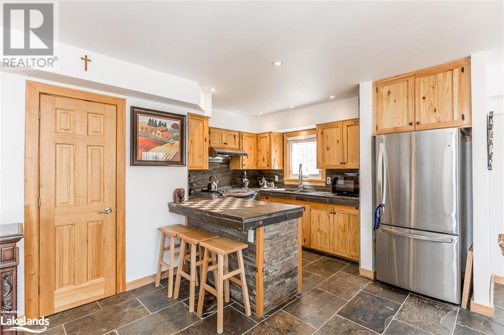 774 Lafontaine Road W, Lafontaine Beach, Ontario  L9M 1R3 - Photo 6 - 40540816