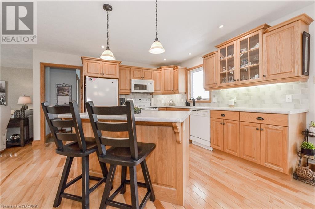 350 E Wellington Street, Mount Forest, Ontario  N0G 2L2 - Photo 9 - 40541039