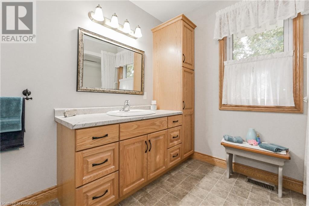 350 E Wellington Street, Mount Forest, Ontario  N0G 2L2 - Photo 30 - 40541039