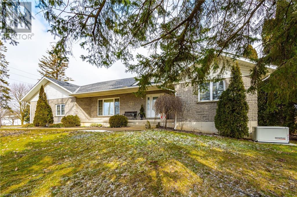 350 E Wellington Street, Mount Forest, Ontario  N0G 2L2 - Photo 4 - 40541039