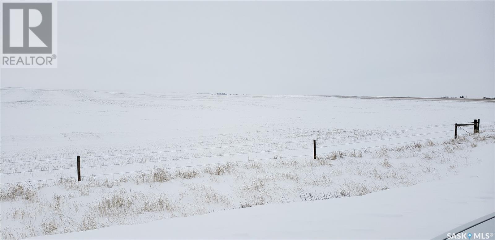 Meyronne South Land 2, Pinto Creek Rm No. 75, Saskatchewan  S0H 3A0 - Photo 2 - SK959025