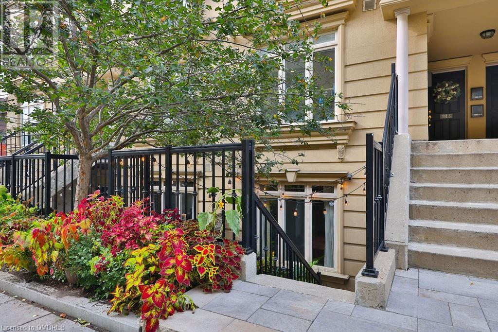98 Carr Street Unit# 7, Toronto, Ontario  M5T 1B7 - Photo 3 - 40539497