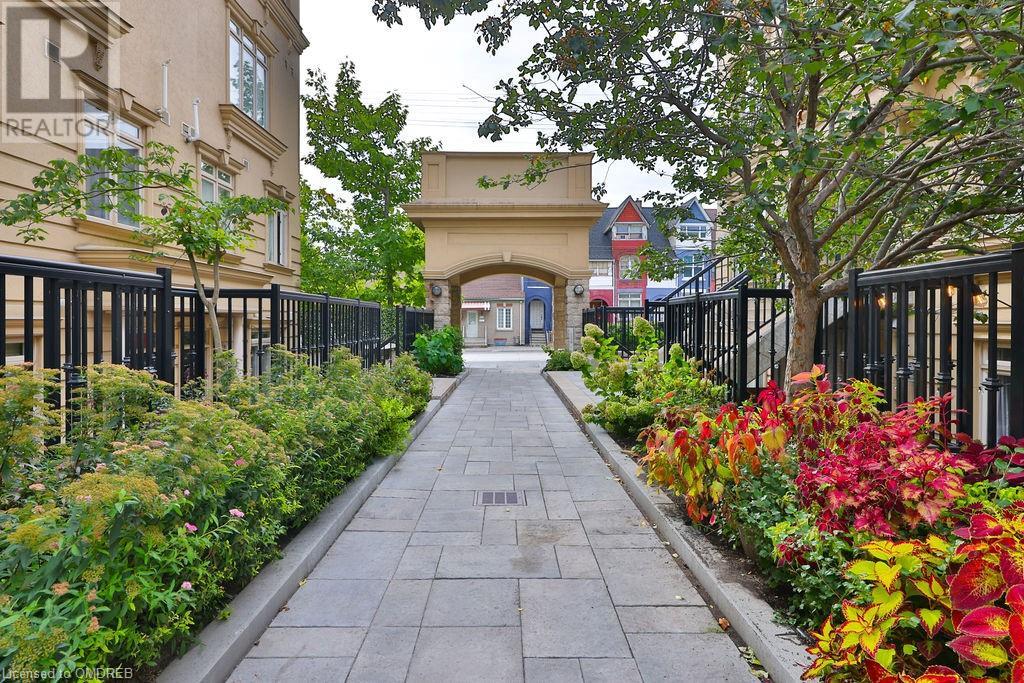 98 Carr Street Unit# 7, Toronto, Ontario  M5T 1B7 - Photo 4 - 40539497