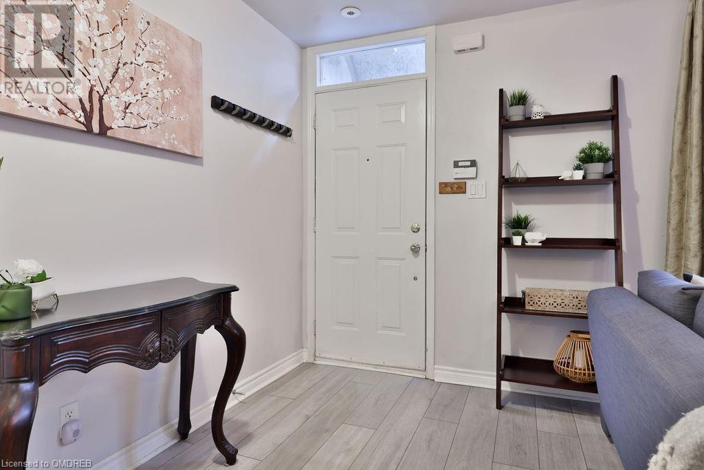 98 Carr Street Unit# 7, Toronto, Ontario  M5T 1B7 - Photo 8 - 40539497