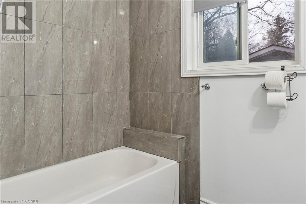 85 Melrose Avenue, Wasaga Beach, Ontario  L9Z 2S8 - Photo 16 - 40541291