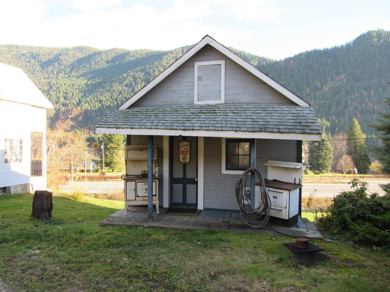 1415 Lookout Road, Castlegar, British Columbia  V1N 4G7 - Photo 26 - 2474086