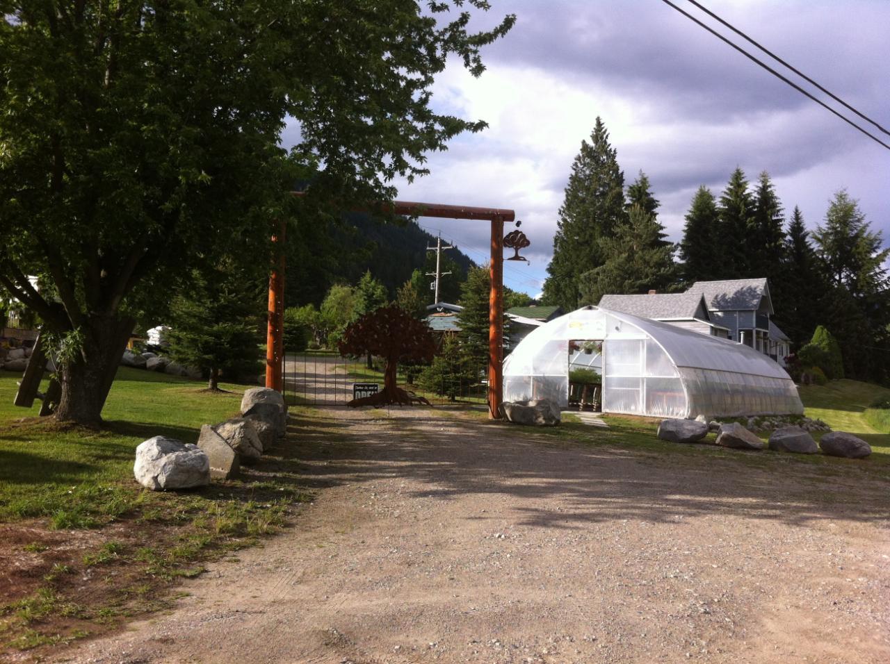 1415 Lookout Road, Castlegar, British Columbia  V1N 4G7 - Photo 37 - 2474086