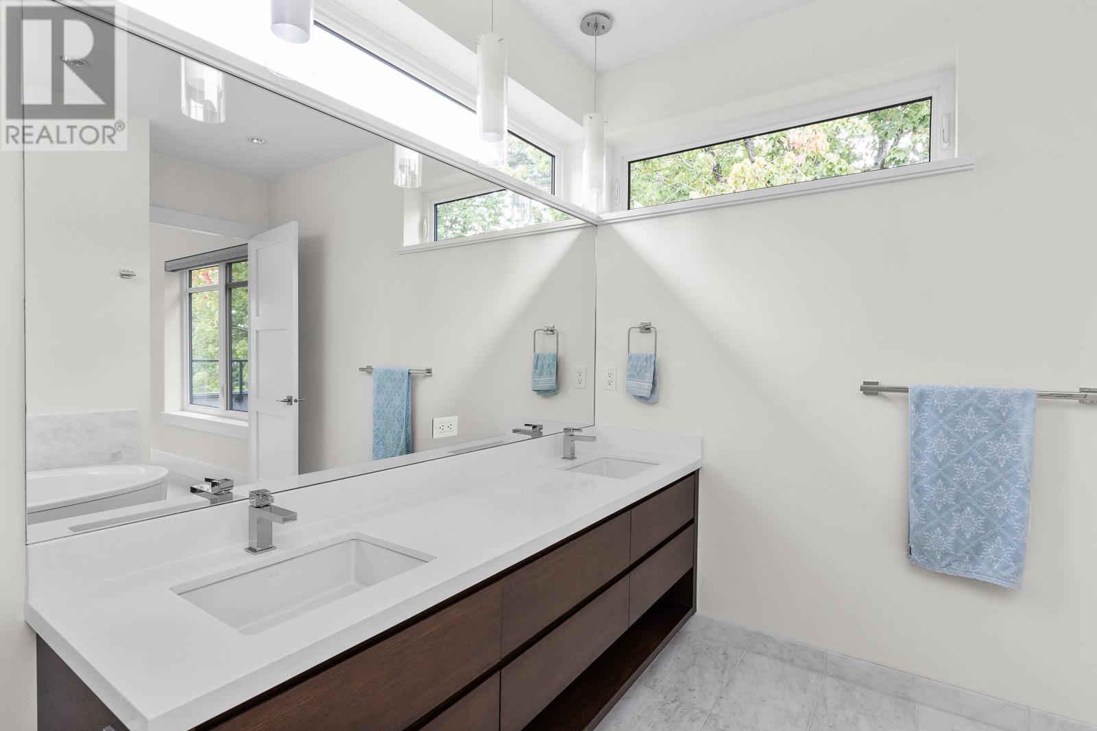 2008 58th Avenue, Vancouver, British Columbia  V6P 1X4 - Photo 19 - R2849773