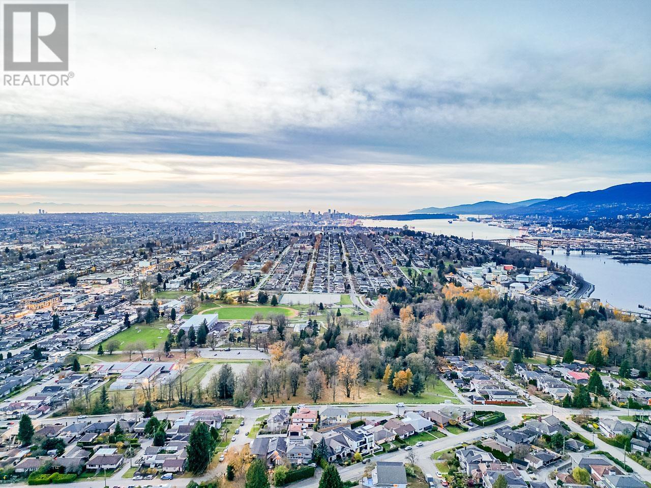87 N Glynde Avenue, Burnaby, British Columbia  V5B 1G8 - Photo 38 - R2849835