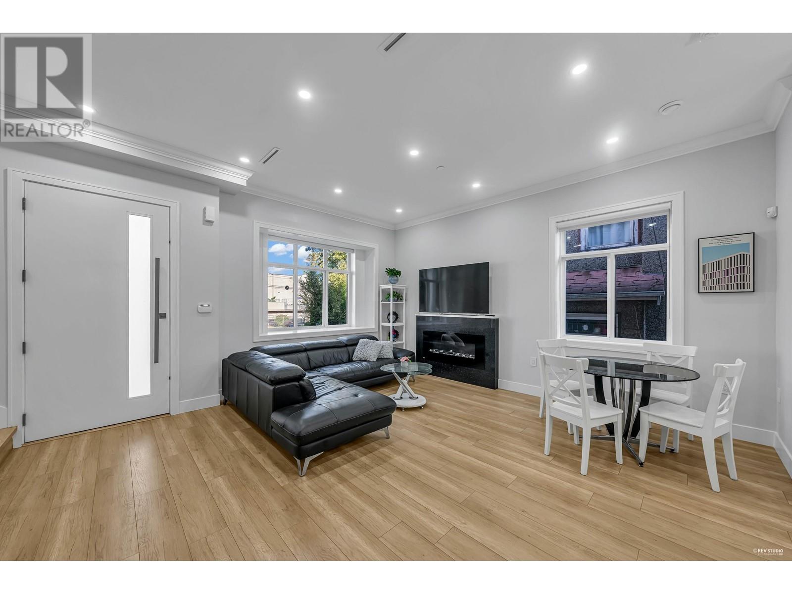 962 Renfrew Street, Vancouver, British Columbia  V5K 4B8 - Photo 5 - R2849808
