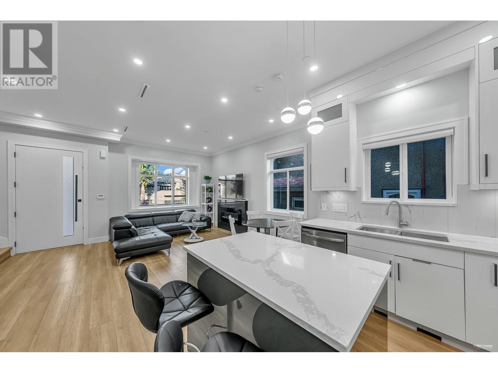 962 Renfrew Street, Vancouver, British Columbia  V5K 4B8 - Photo 8 - R2849808
