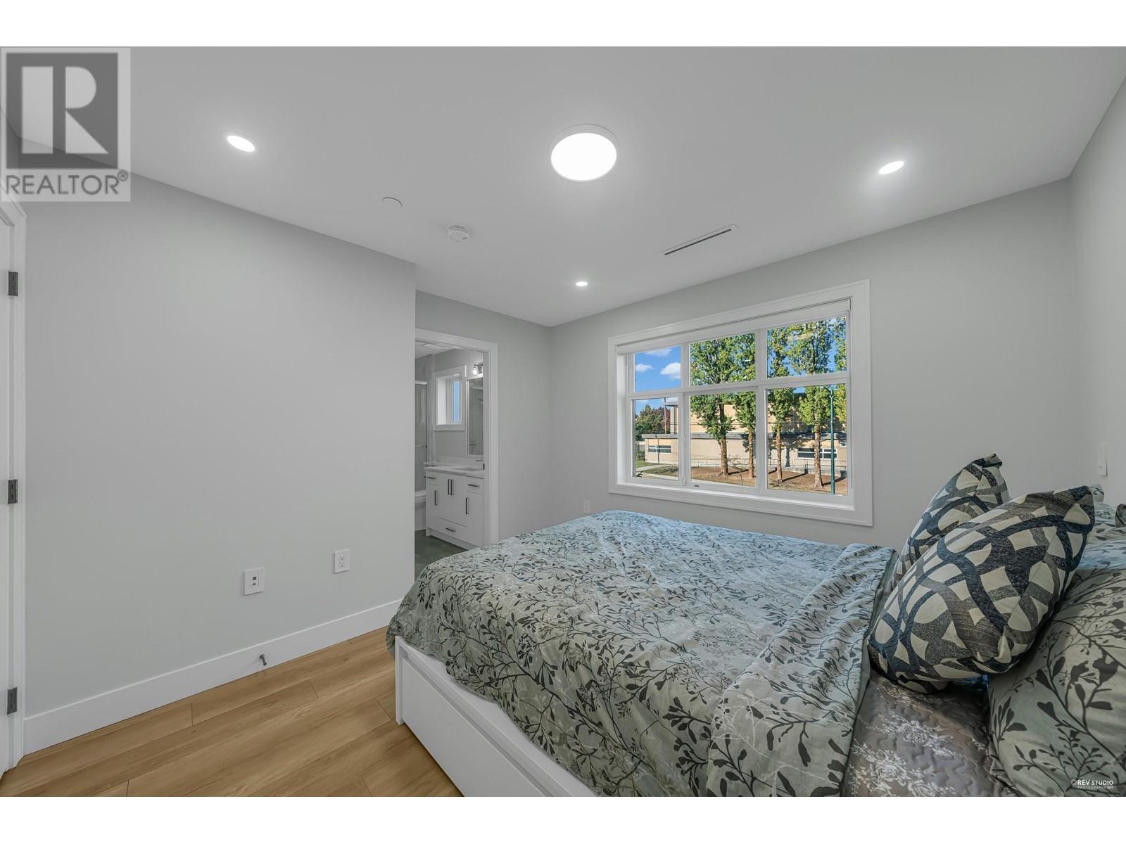 962 Renfrew Street, Vancouver, British Columbia  V5K 4B8 - Photo 15 - R2849808
