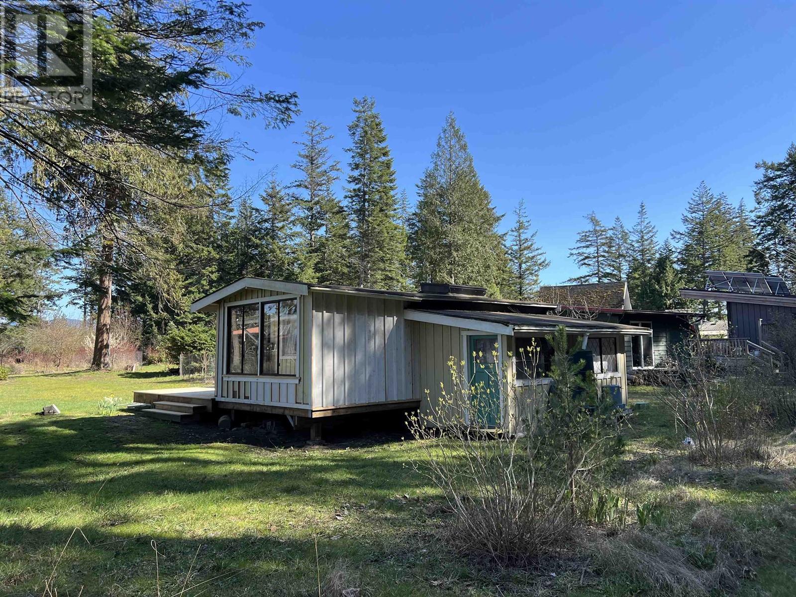 570 Vaucroft Road, Halfmoon Bay, British Columbia  V0N 3A0 - Photo 6 - R2849899
