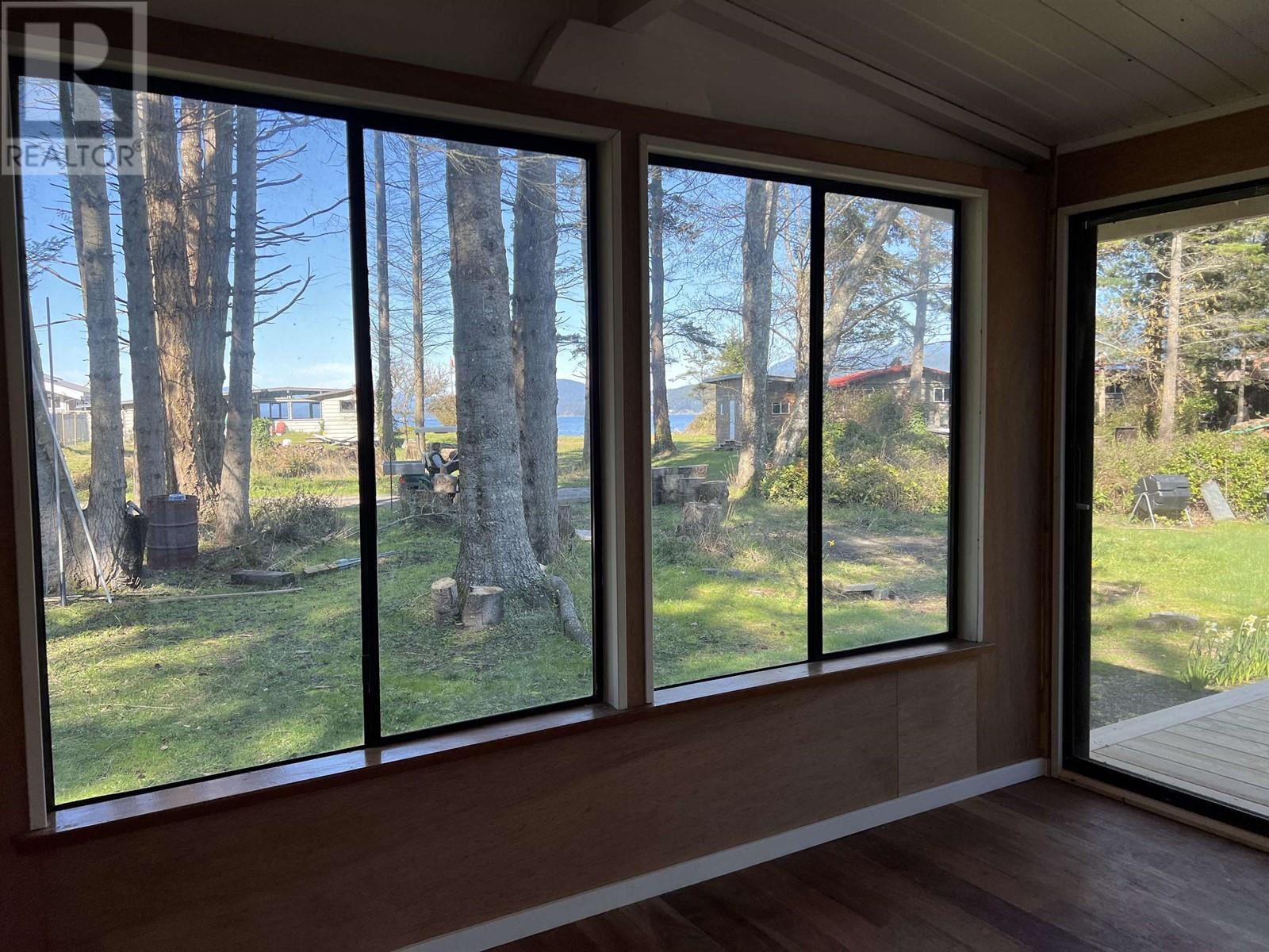 570 Vaucroft Road, Halfmoon Bay, British Columbia  V0N 3A0 - Photo 8 - R2849899