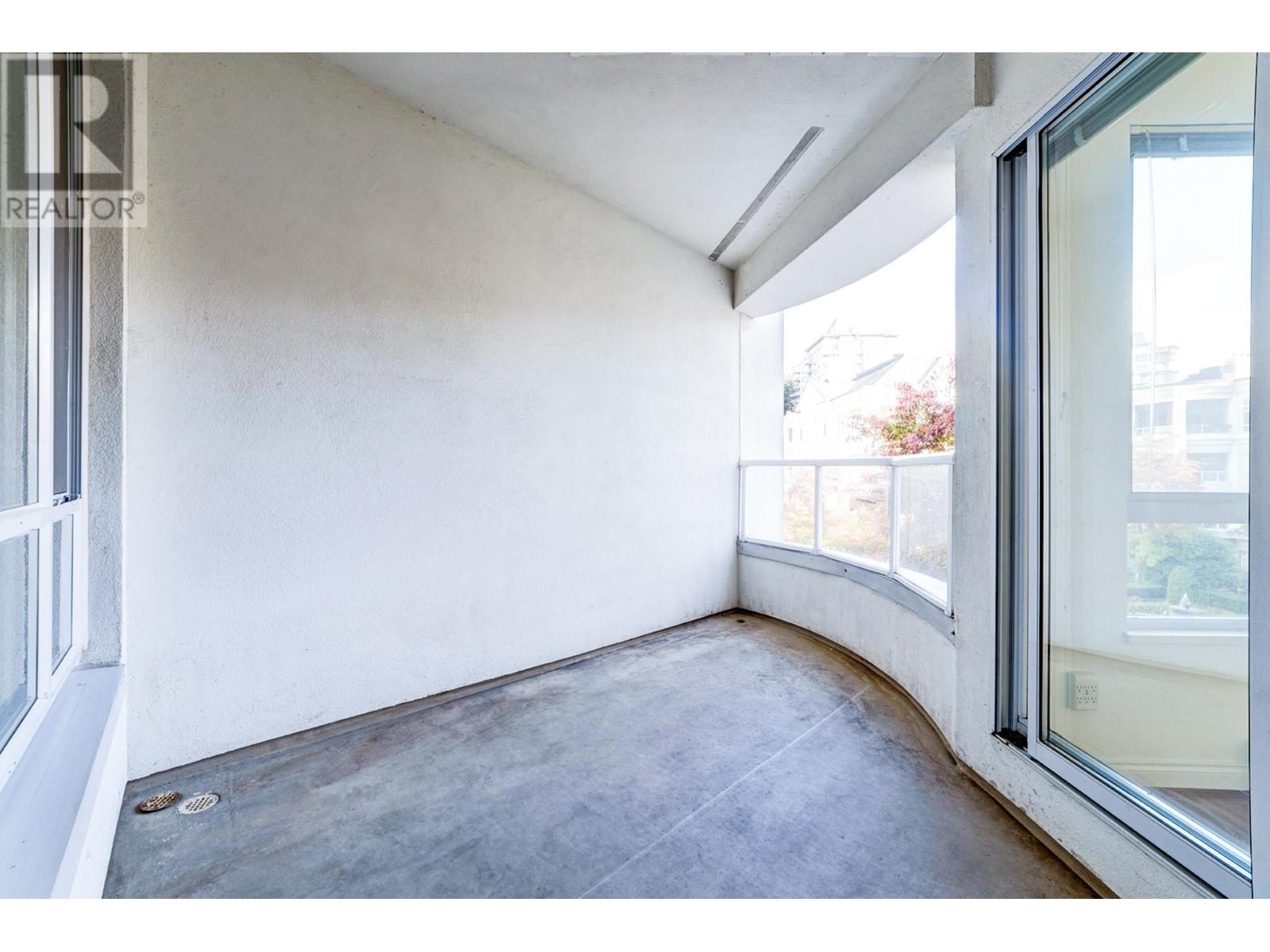 323 5735 Hampton Place, Vancouver, British Columbia  V6T 2G8 - Photo 13 - R2849888