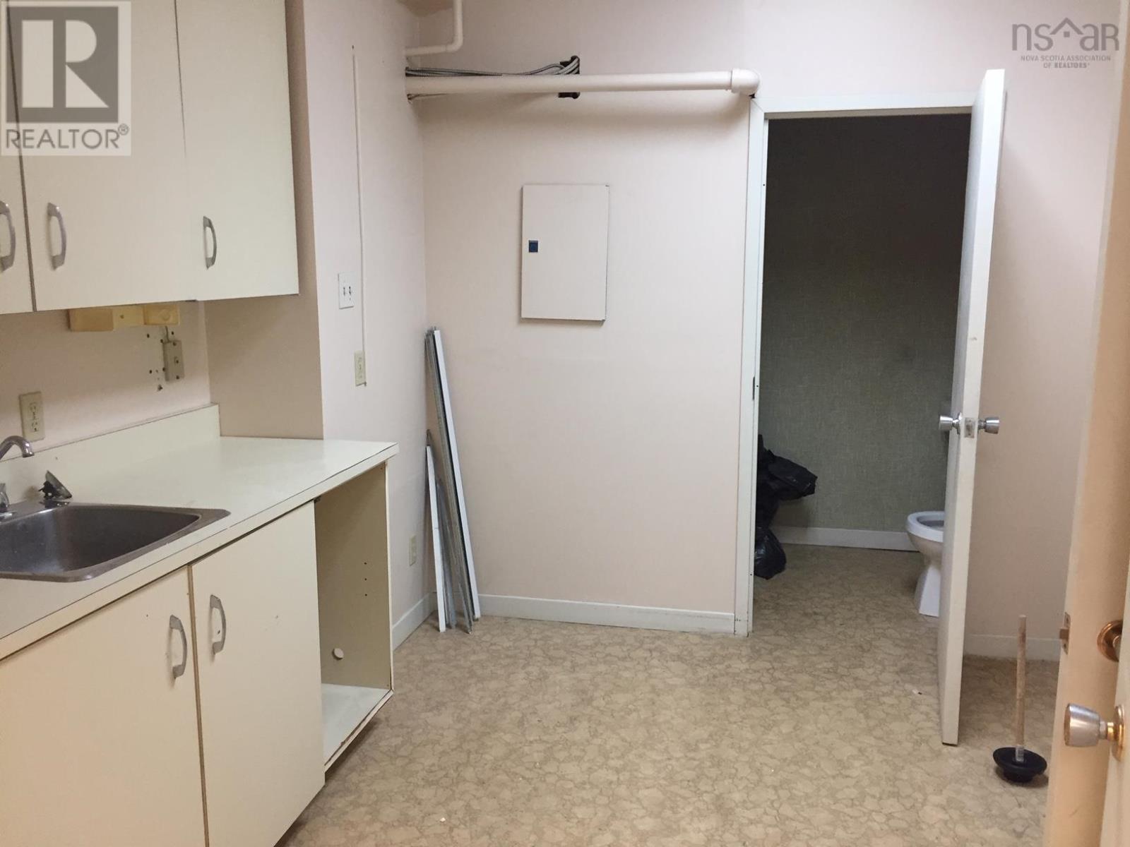 81 Alderney Drive, Dartmouth, Nova Scotia  B2Y 2N7 - Photo 30 - 202402728