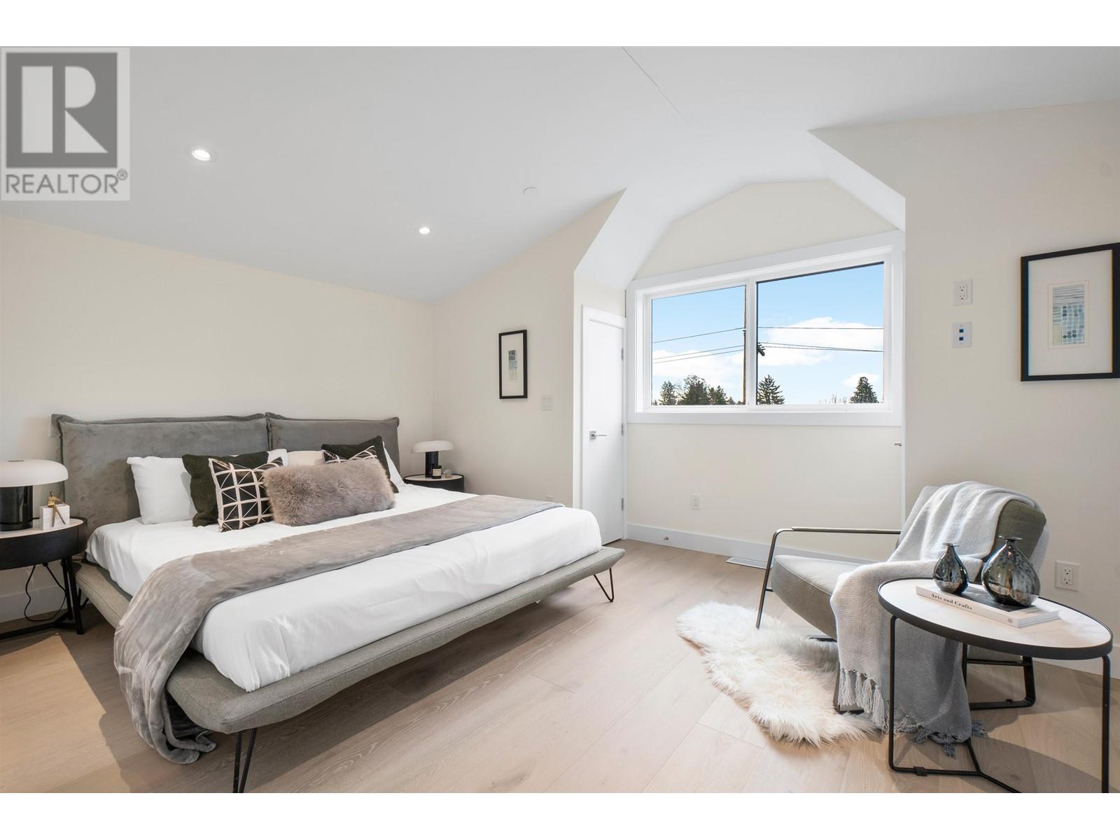 418 E 16th Street, North Vancouver, British Columbia  V7L 2T5 - Photo 19 - R2850013