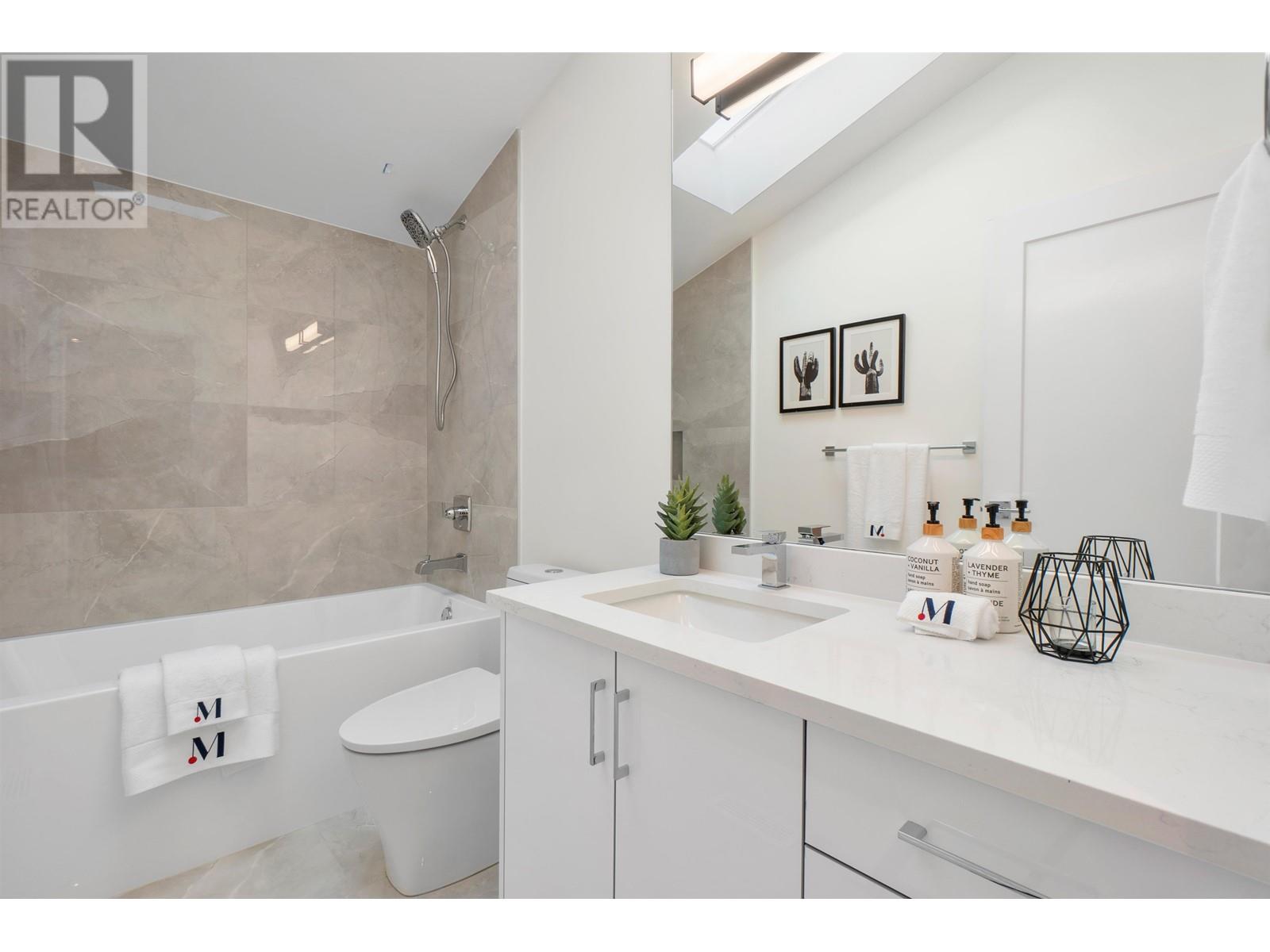 418 E 16th Street, North Vancouver, British Columbia  V7L 2T5 - Photo 28 - R2850013
