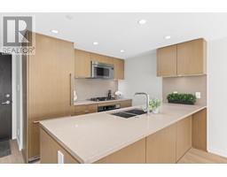 503 125 E 14th Street, North Vancouver, Ca