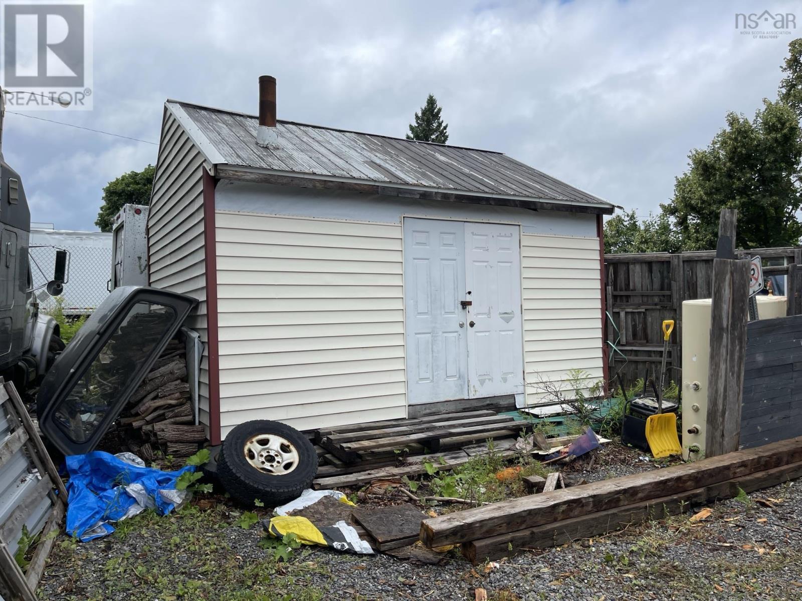260-262 Foord Street, Stellarton, Nova Scotia  B0K 1S0 - Photo 5 - 202402755