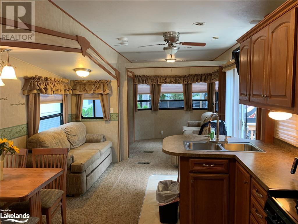 85 Theme Park Drive Unit# 222, Wasaga Beach, Ontario  L9Z 1X7 - Photo 11 - 40534774