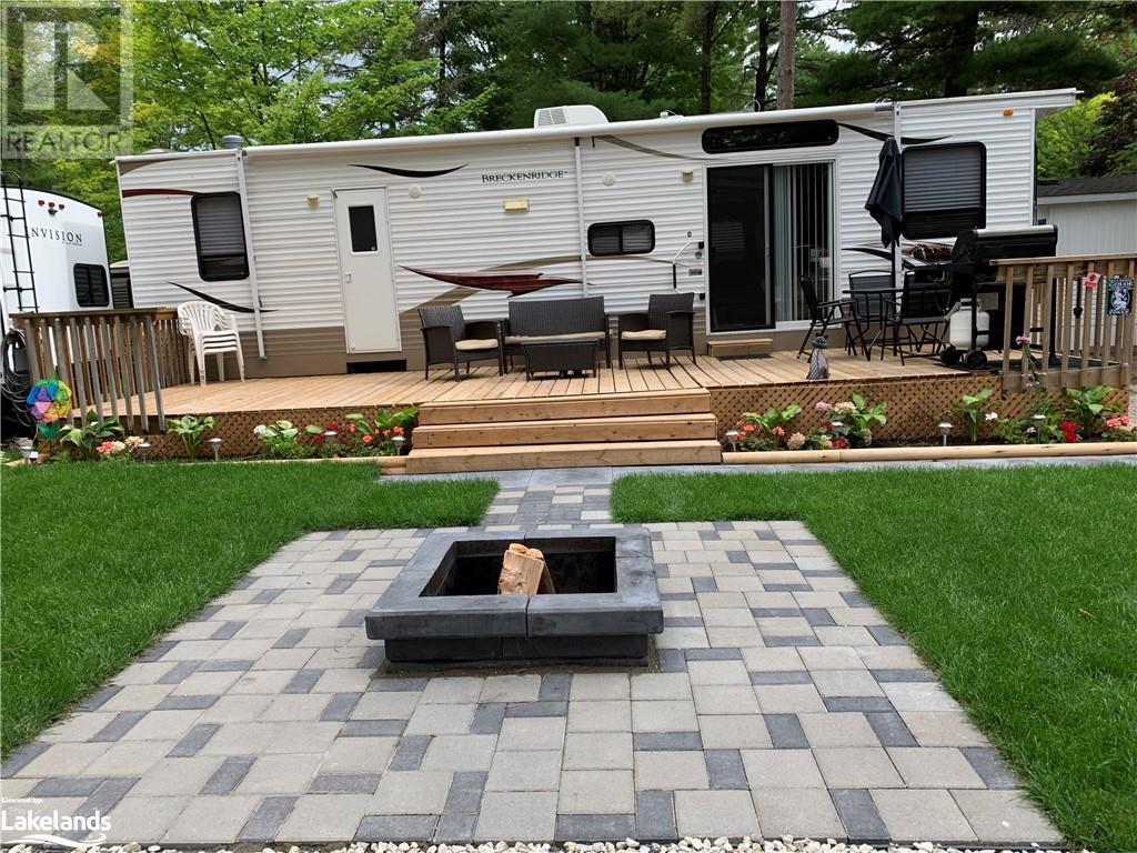 85 Theme Park Drive Unit# 222, Wasaga Beach, Ontario  L9Z 1X7 - Photo 2 - 40534774